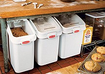 Six Ways to Maximize Space in Your Small Kitchen