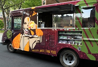 Raw Squeeze food truck