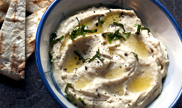 Traditional Hummus