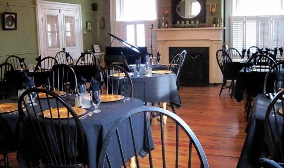 The Lafayette Inn & Restaurant