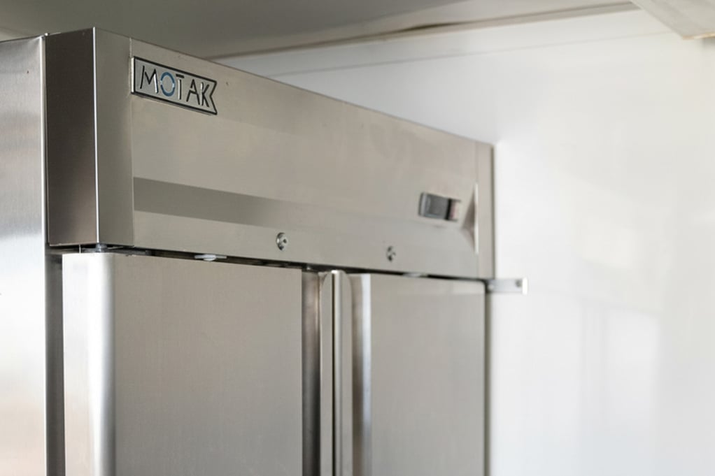MoTak refrigerator in foodtruck